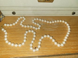 Classic Vintage Faux Pearl Strand Necklace with Gold-Tone Clasp Brown Tinted