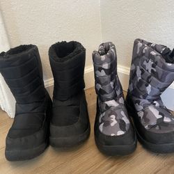 Boys Snow Boots Sizes 4 and 6