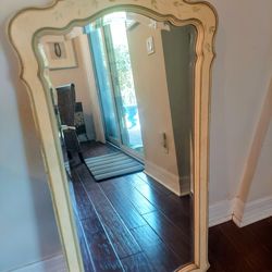 Beautifully made Ethan Allen solid wood mirrors. Have 2 available. Price is for one a piece