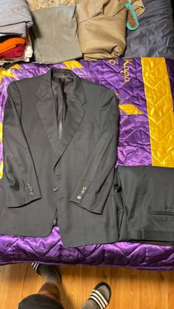 Hickey & Freeman two piece wool suit (dark navy, custom men medium, 32x32?)