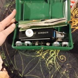 Singer Sewing Kit
