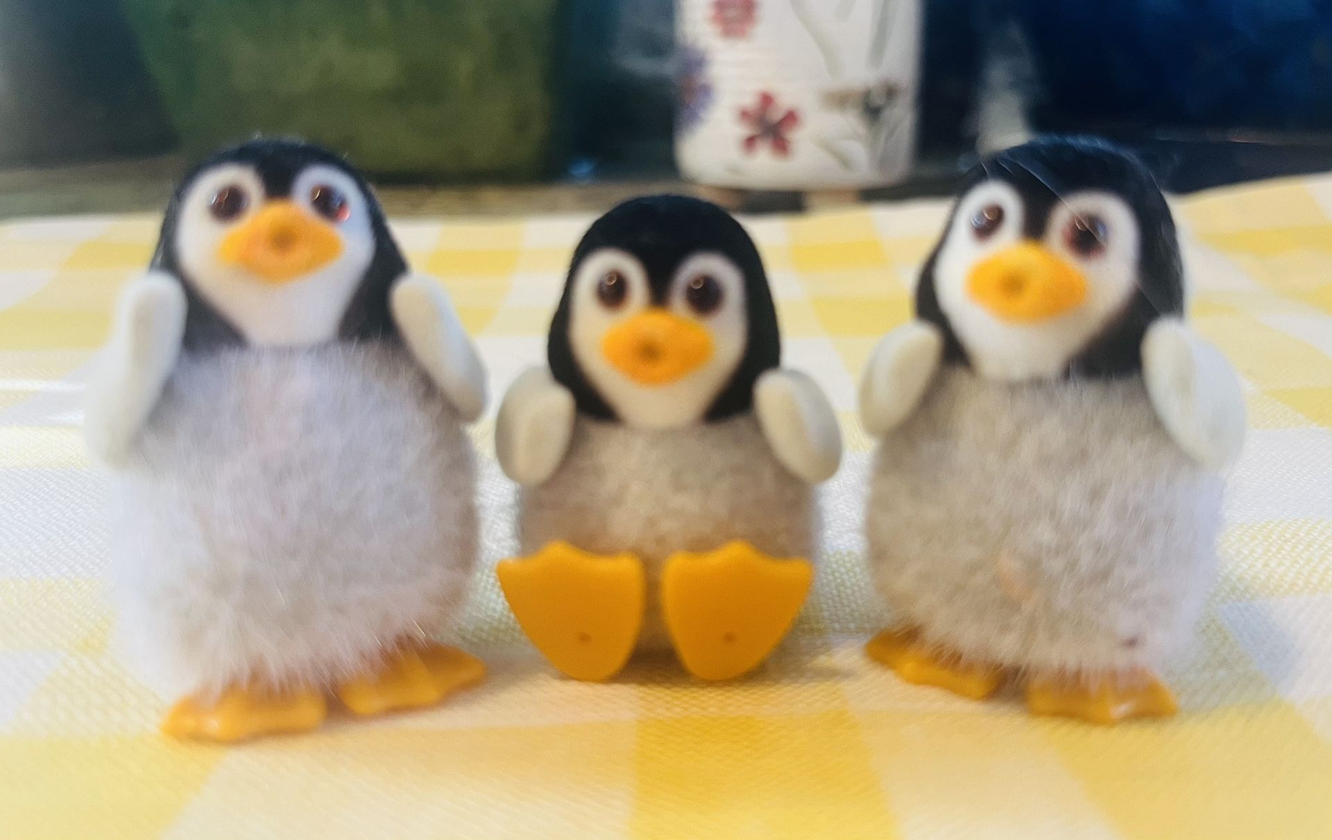 Sylvanian Families Calico critters Fuzzy Penguins Triplets