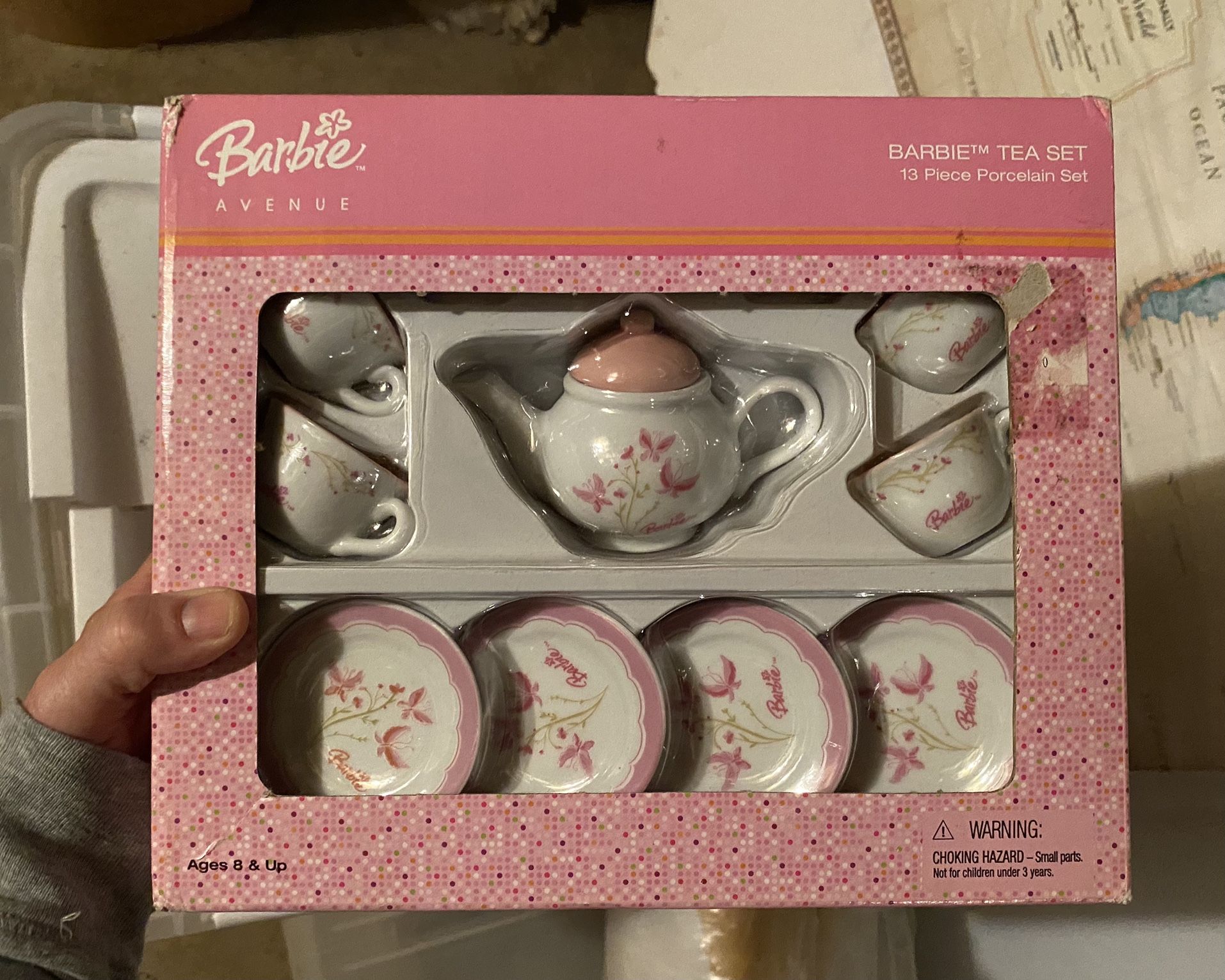 Barbie Avenue 2004 13 Piece Porcelain Tea Set