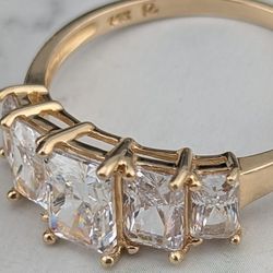 R9✨14K Yellow Gold  CZ Ring!✨