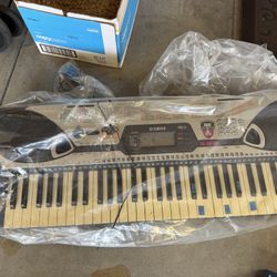Yamaha EZ 20 Key Board