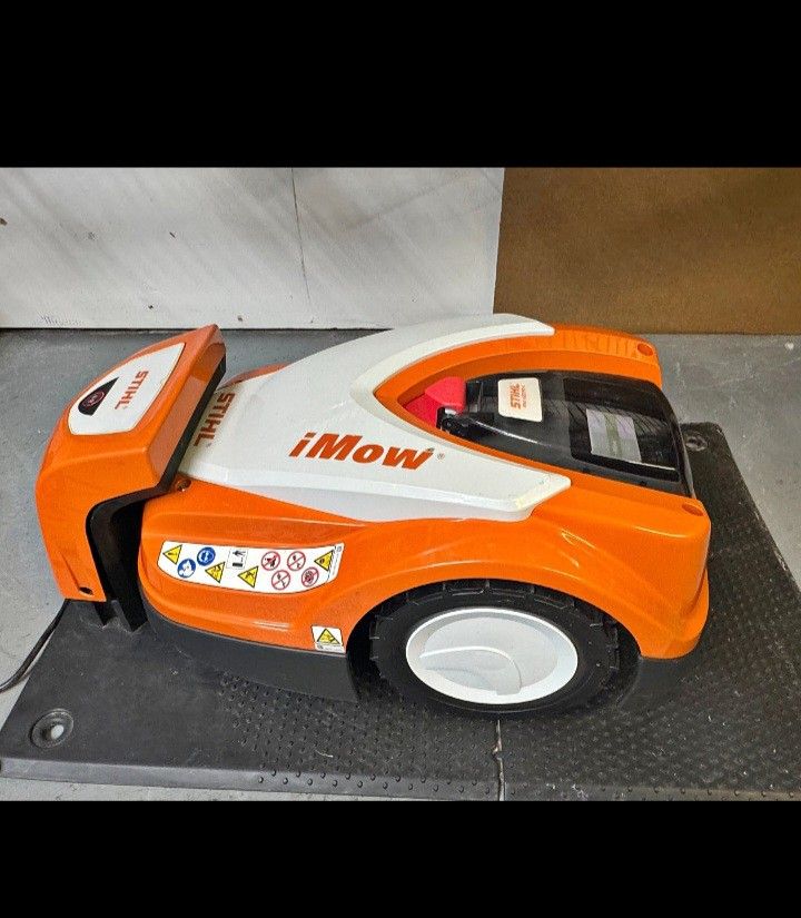 Stihl-iMow-422P-LTE-Unused-Robotic-Mower
