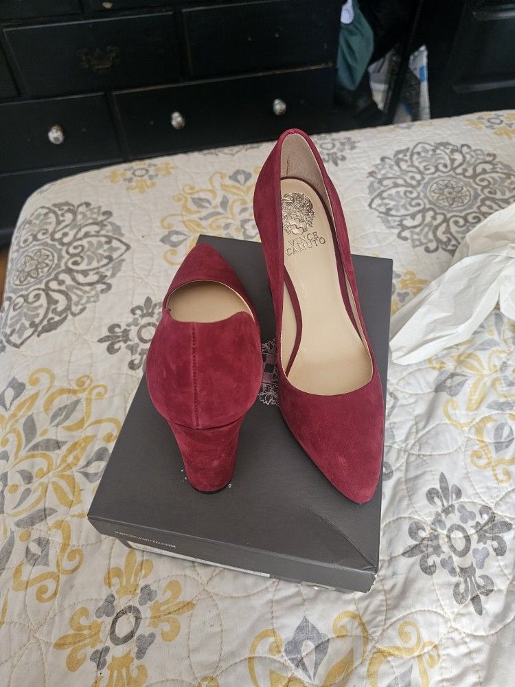 Vince Camuto Pumps