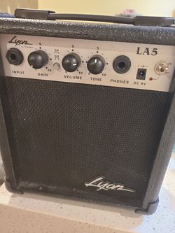 LYON CORDLESS COMBO ELECTRIC GUITAR AMP 9V BATTERY Model LA5