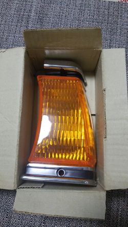 81-82 Toyota Corolla Signal Light