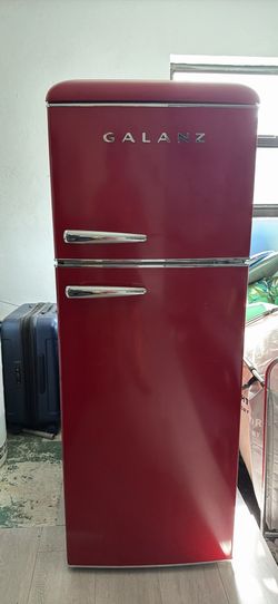 Galanz Retro Refrigerator