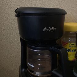 https://offerup.com/redirect/?o=TXIuQ29mZmVl Small Coffee Maker