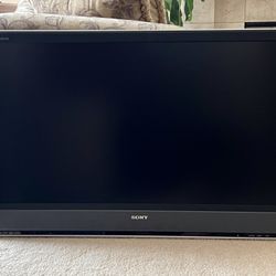Used 46” Sony Bravia 1080p LCD TV