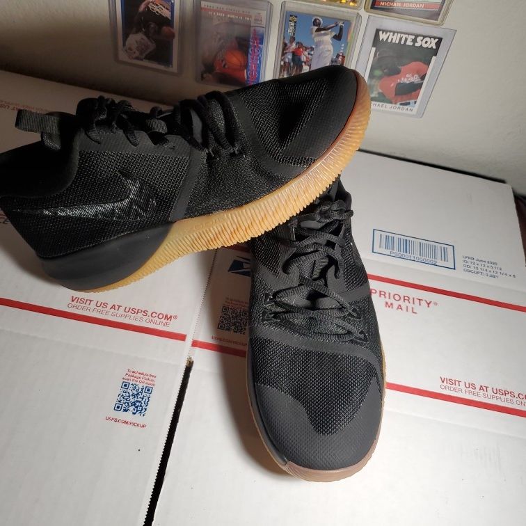Nike Zoom Assersion Basketball Used Black Gum Light Brown 917505 005 Men Size 9 for Sale in Henderson NV OfferUp