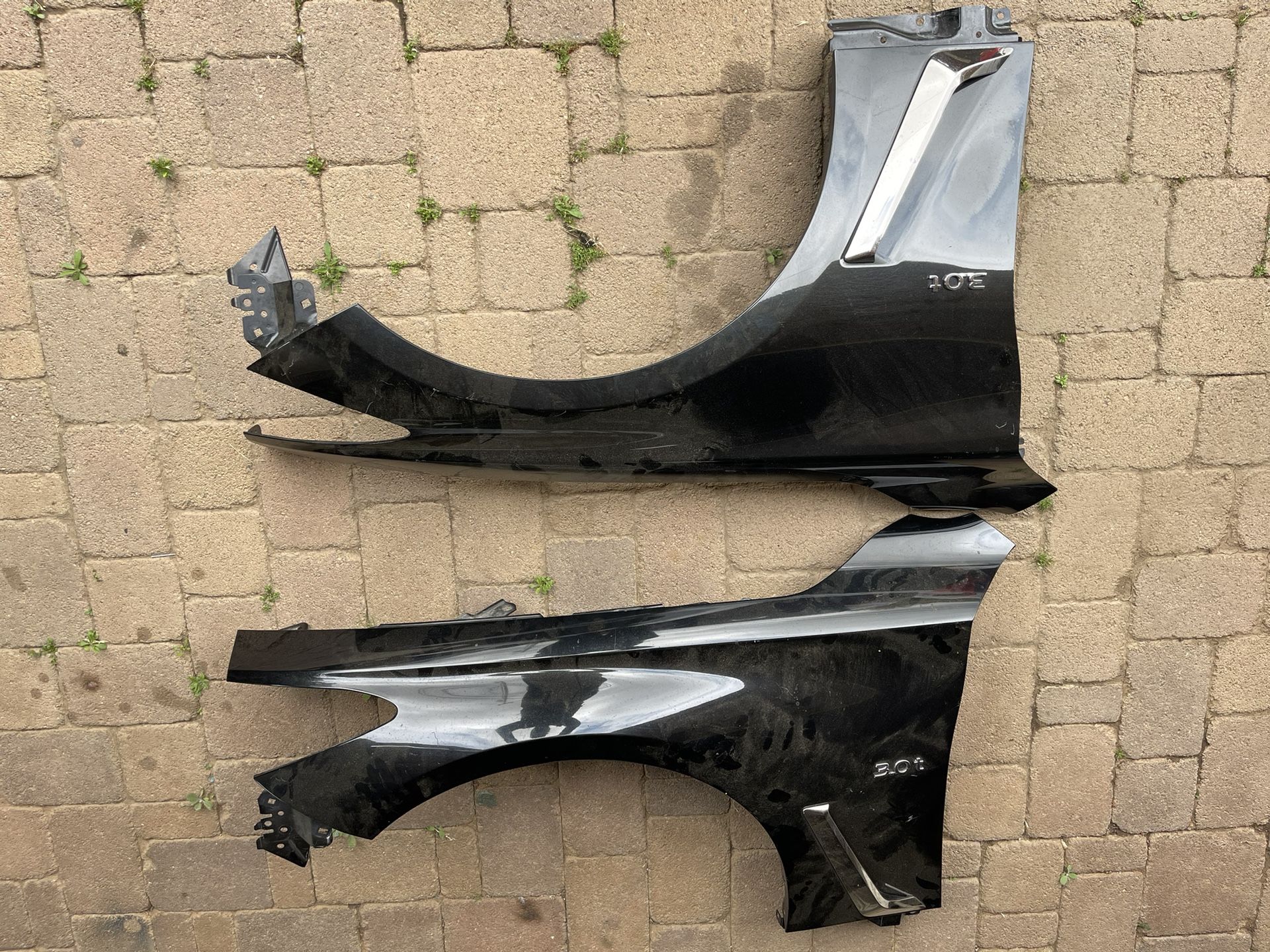 Infiniti Q60 Fenders