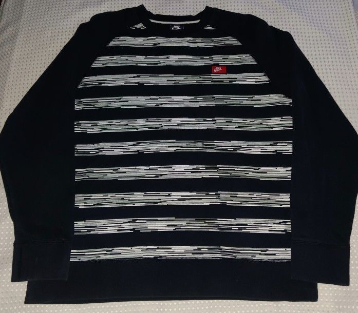 Nike Black & White Pullover Sweater Adult Size XL $20