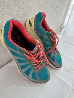 ECCO Running Sneakers Teal and Coral