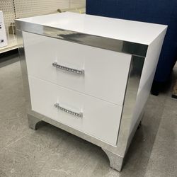 Euroco High Gloss Nightstand with Metal Handle & 2 Storage Drawers,Mirrored Bedside Table End Table for Bedroom, Living Room,White