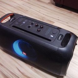  JBL PartyBox On-The-Go