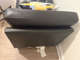 Black Leather Lounge Chair-LIKE NEW!!!