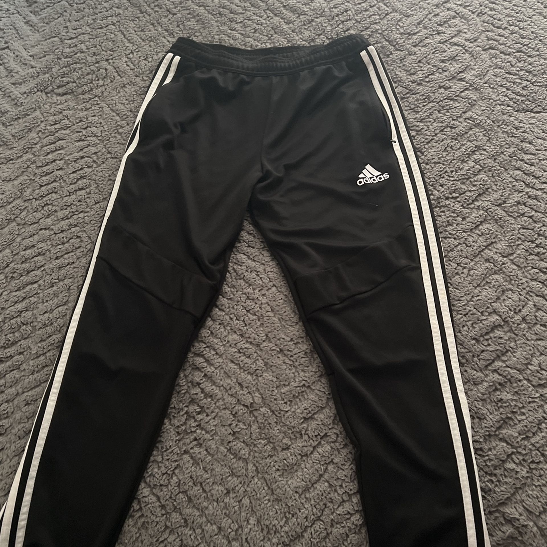 Adidas Sweatpants size L