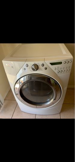 Whirlpool Front-Load electric Dryer White