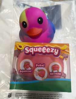 Squeezy squish duck or peach