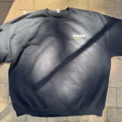 AMAZON CREWNECK SWEATSHIRT 