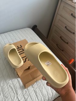 Adidas Yeezy Slides Bone
