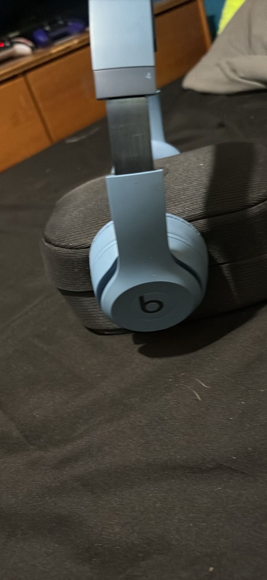 Beats Solo 4