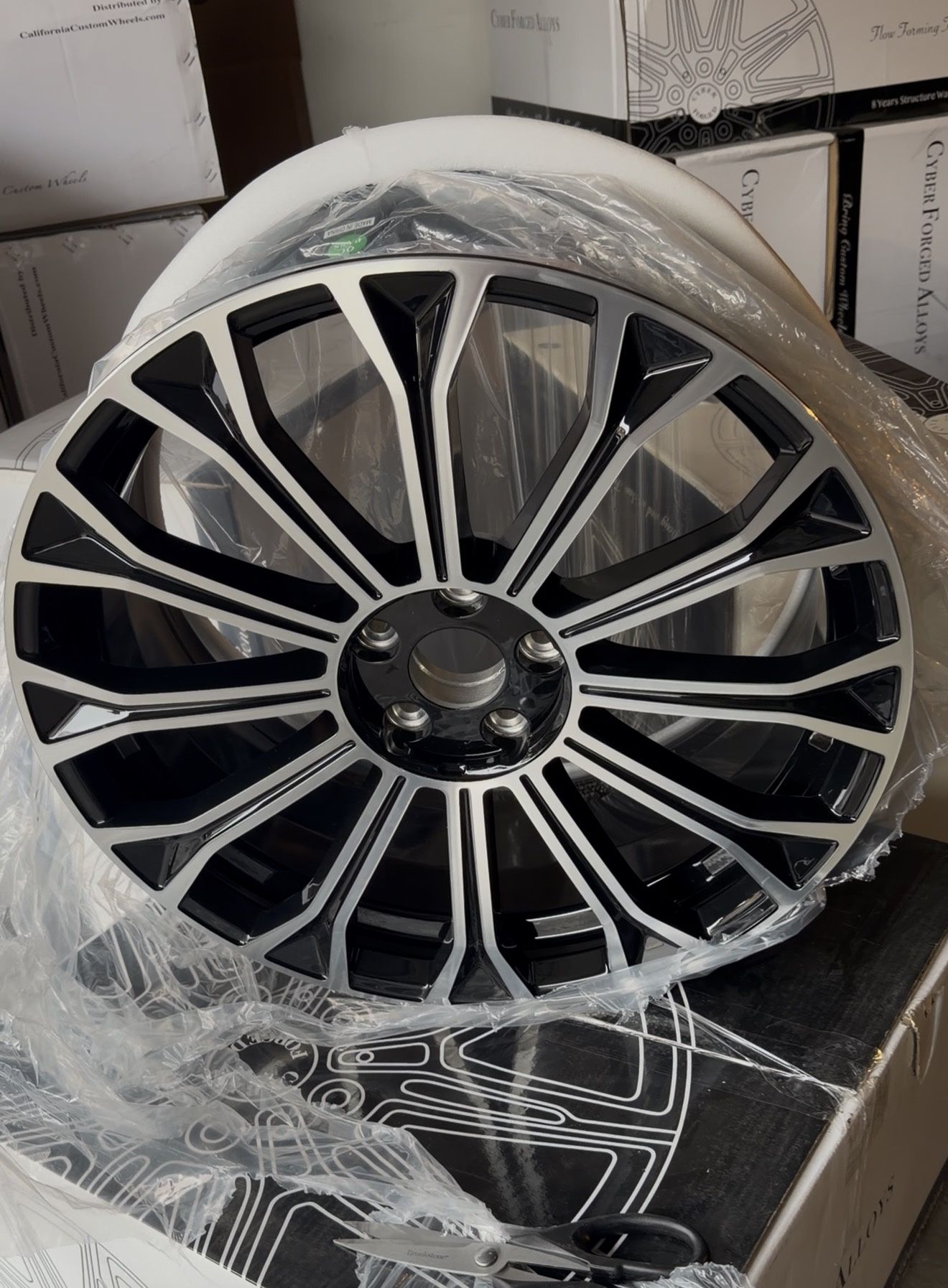 20 Inch Staggered 5x112