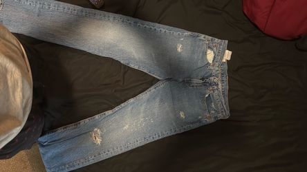 Light Wash Levi Denim Jeans