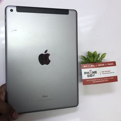 IPAD 9.7” (6th Gen), Unlocked, 32GB (Grey) with WI-FI CELLULAR Only @ Just $150😱🔥