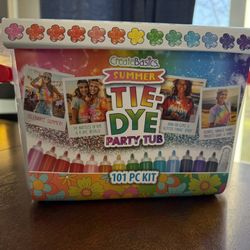 Create Basics Tie-Dye Party Tub 101 pc Kit