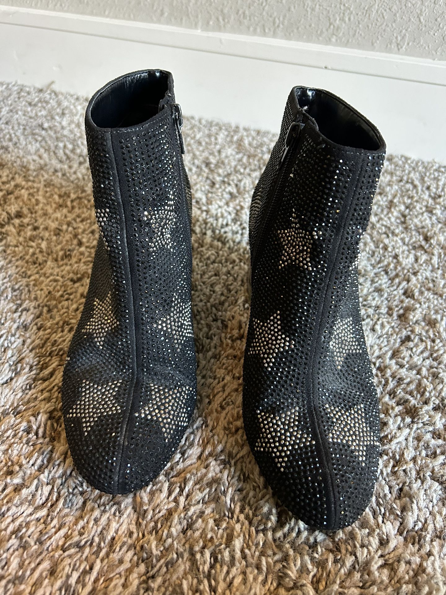 INC black ankle booties encrusted with crystals and stars size 6 1/2m bedazzled