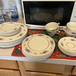 Lenox Pavlova Dishes