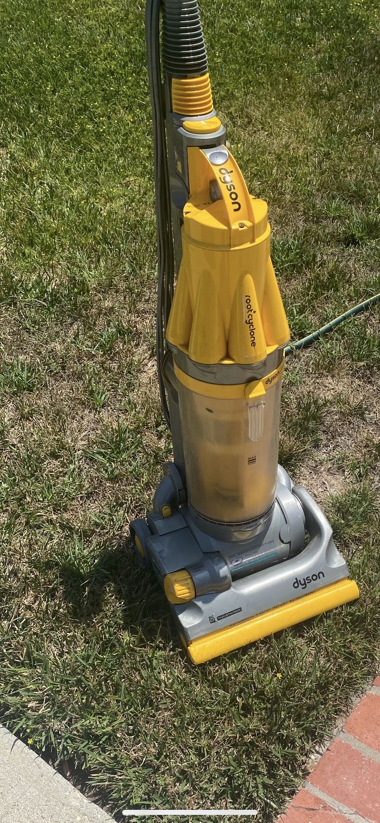 Dyson Vacuum CD7