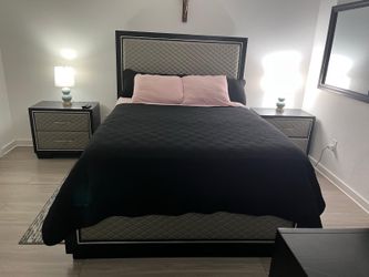 Juego de dormitorio QUEEN-     Bedroom furniture set QUEEN