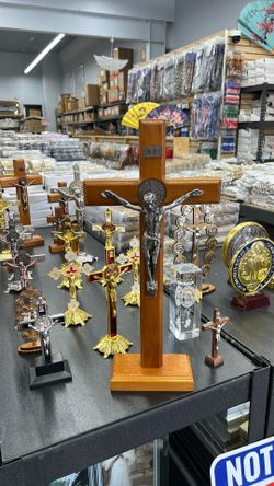 Crucifijo  16"  Medalla De San Benito  Base,Wooden Cross St Benedict Medal-19094