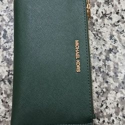 Michael Kors Leather Wristlet