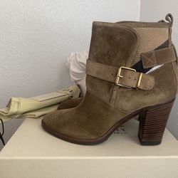 Burberry Women Booties 