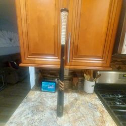 32 Inch BASEBALL BAT