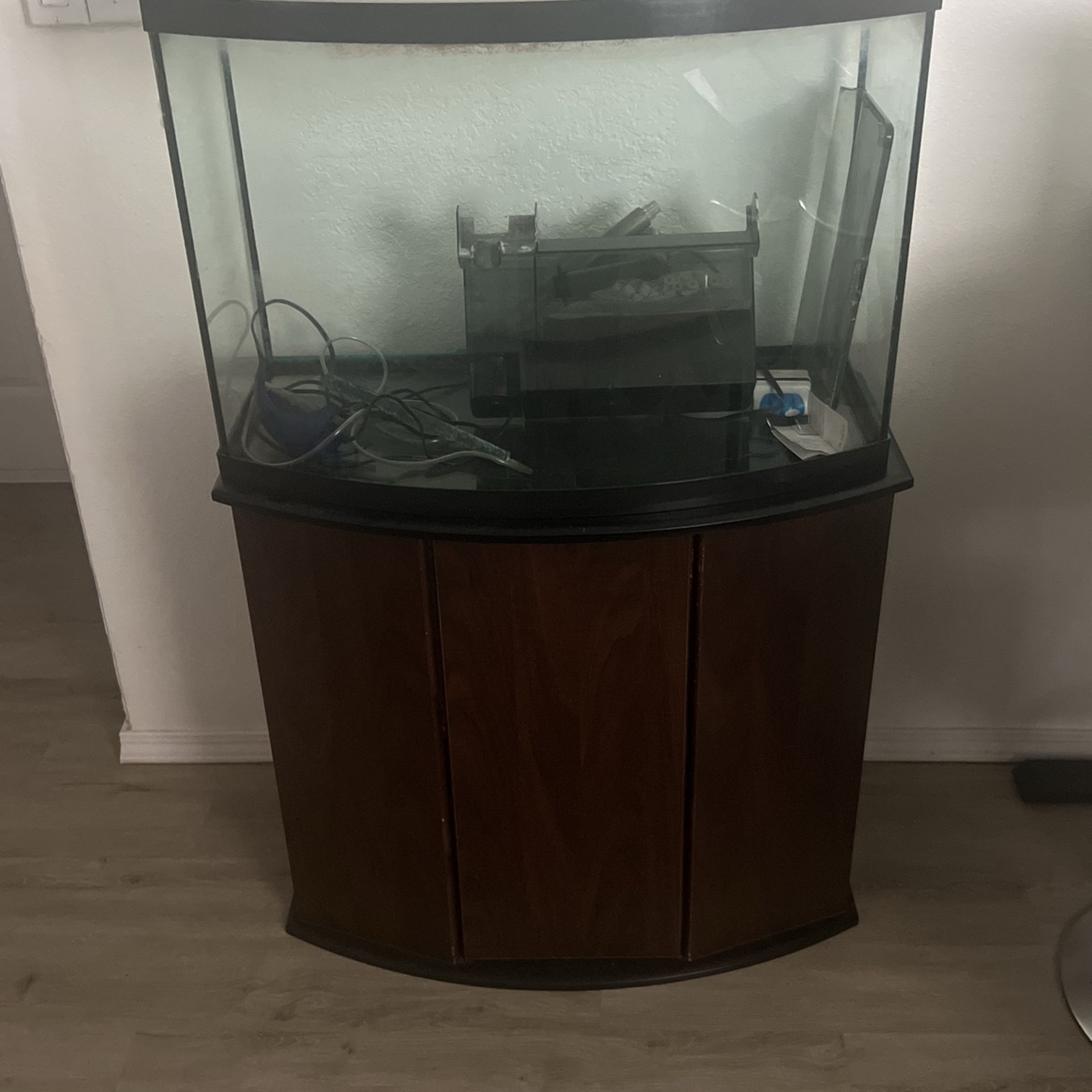 40g fish tank with everything, stand pump filter , full set up