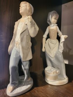 Porcelain Nao By LLADRO 