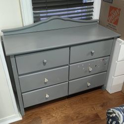 Dresser 6 16 Weight 48 Long 34 High Gray Exelent Condition 