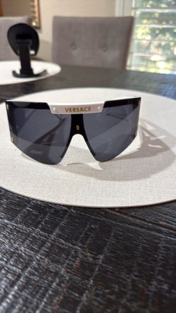 Sun glasses