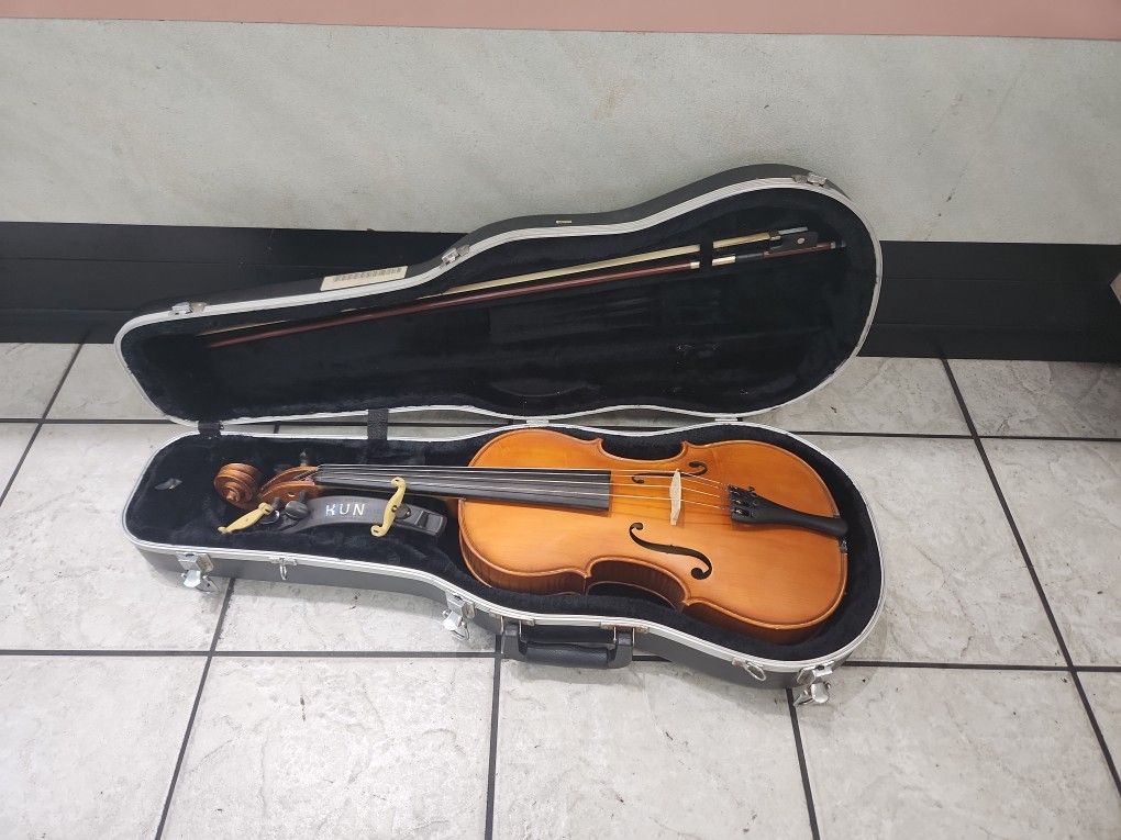 Violin KUN WITH CASE