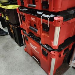 MILWUAKEE PACK OUT BOX SET LIKE NEW