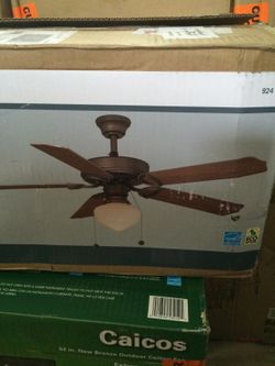 Ceiling fan 52"