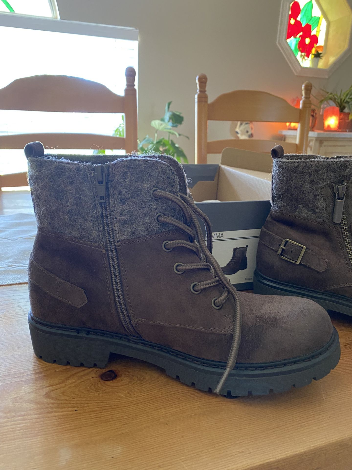 Brown Boots Brand New