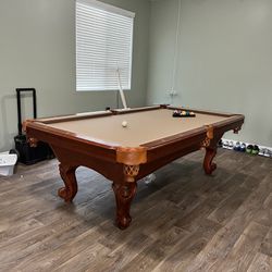 Pool Table 8ft ( Free Delivery & Set Up & New Color Felt Of Your Choice